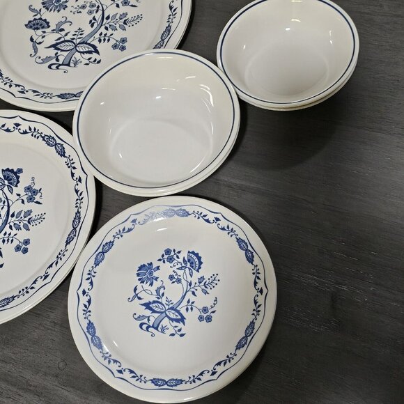 2 Corelle Blue Onion Floral Set tan plates & bowls 5-piece place setting - Picture 7 of 16